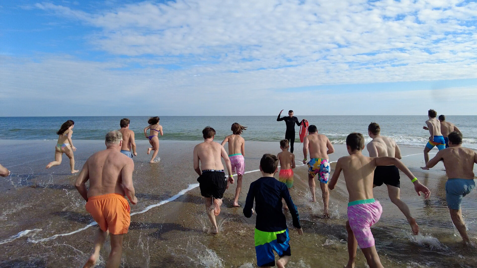 Hundreds start 2024 by jumping into the ocean